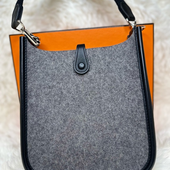Hermes Evelyne Gen III Felt TPM Gray with Black Lining - Picture 6 of 14